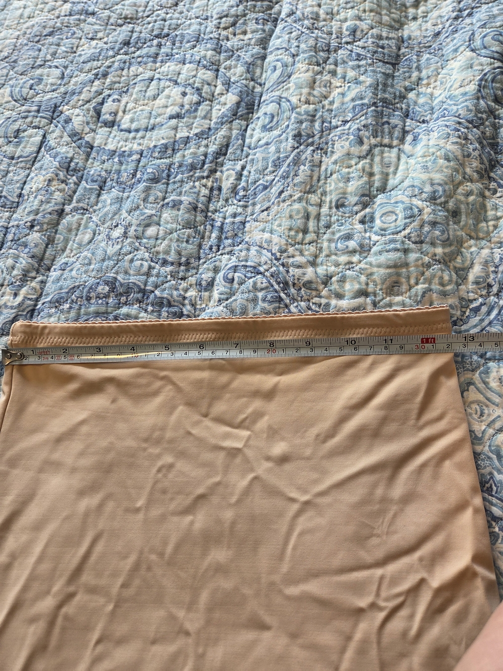IZOD Tan Beige Nylon Spandex Tummy Control Half Slip Lace Accent Size Medium - Picture 3 of 5
